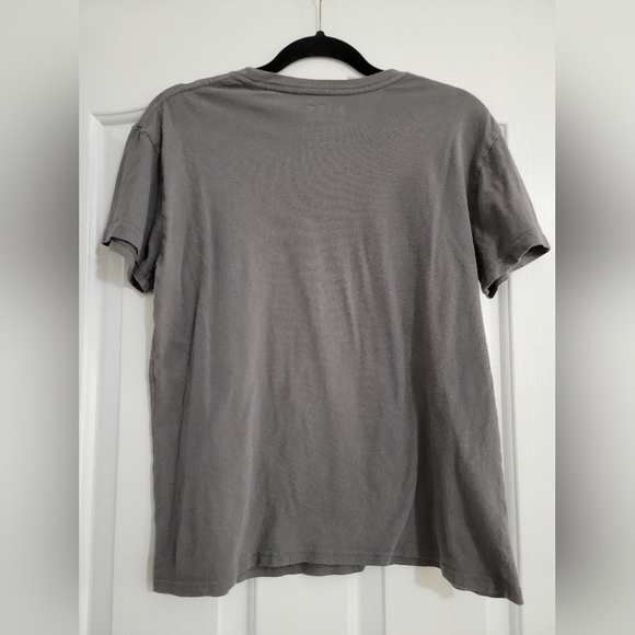 KISS 💋 Women's Band Tee medium - Picture 3 of 3